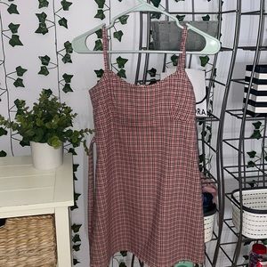 brandy melville dress, never worn. Super cute mini dress